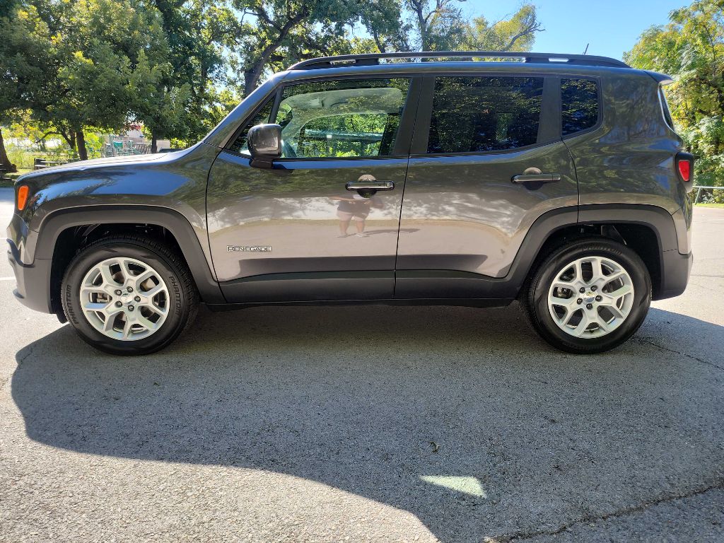 2018 Jeep Renegade Latitude North Edition photo 4