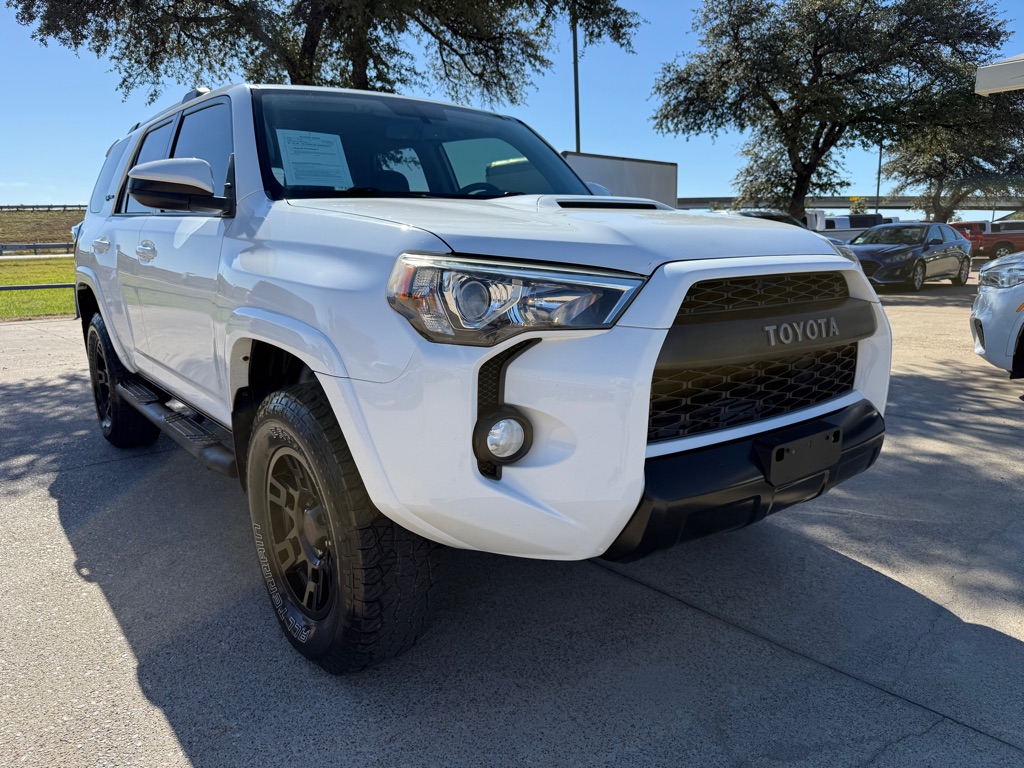 2016 Toyota 4Runner TRD Pro's photo
