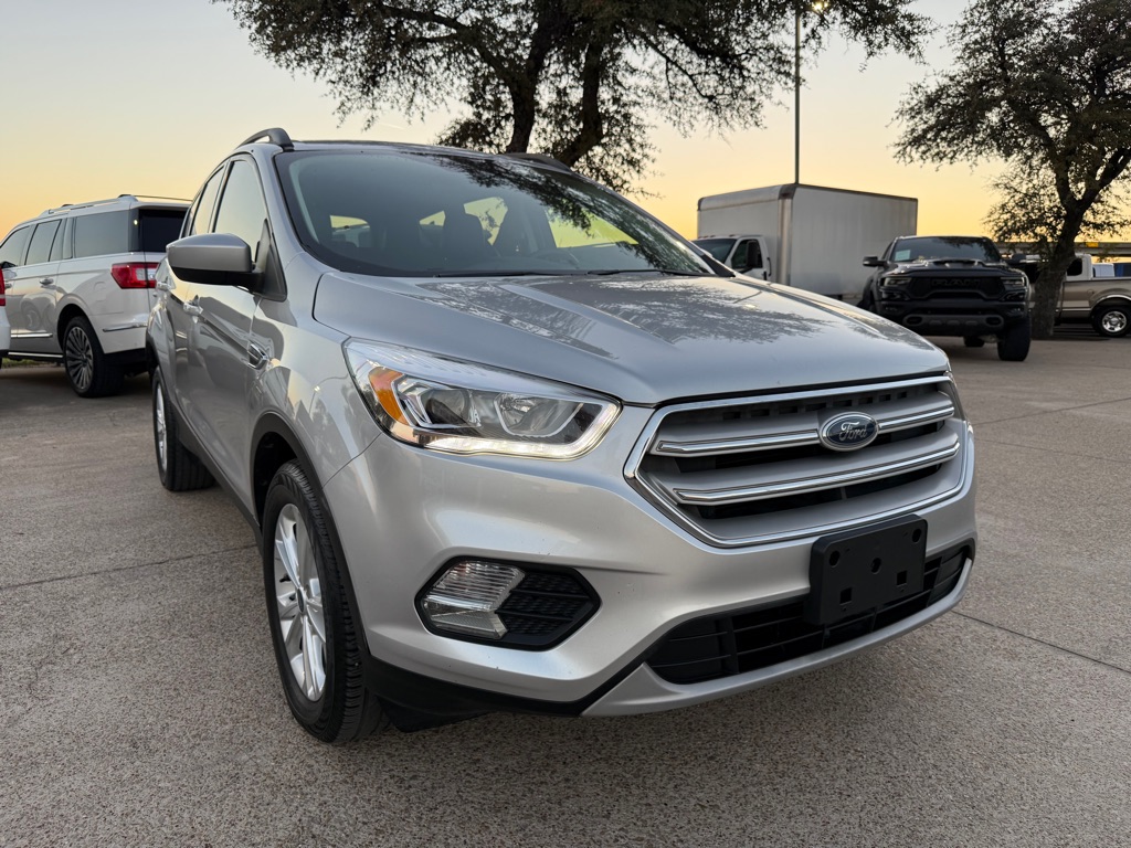 2019 Ford Escape SEL's photo