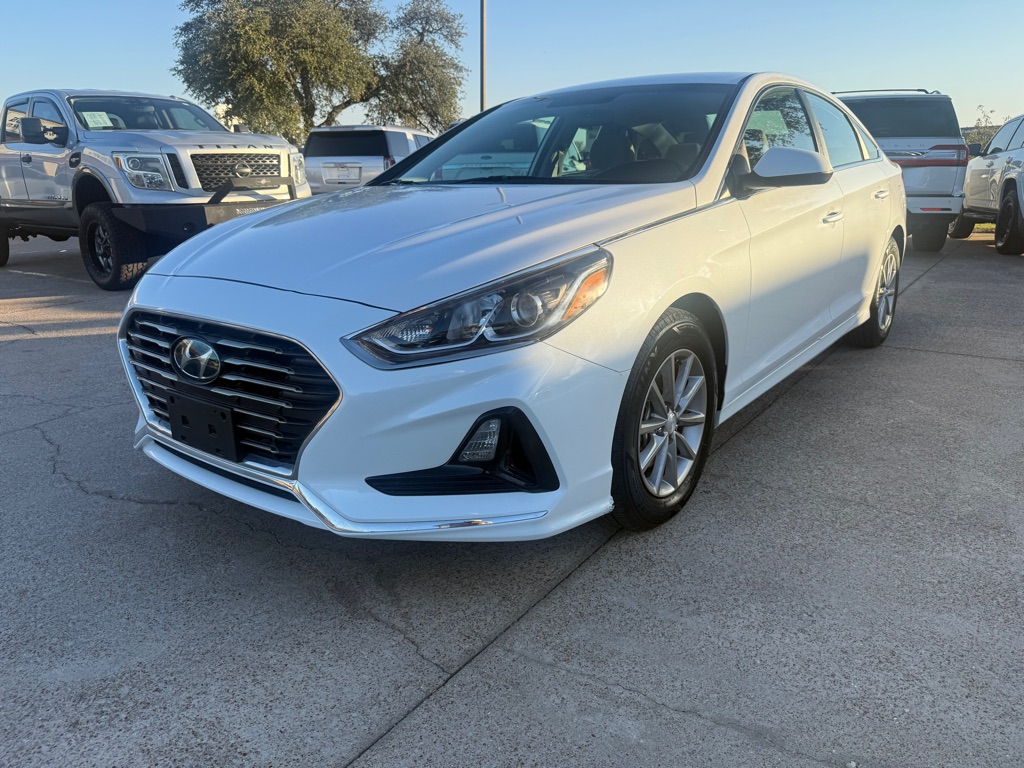 2018 Hyundai Sonata Eco photo 2
