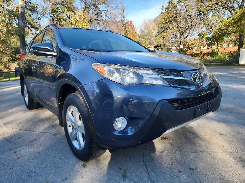 2013 Toyota RAV4 XLE's photo