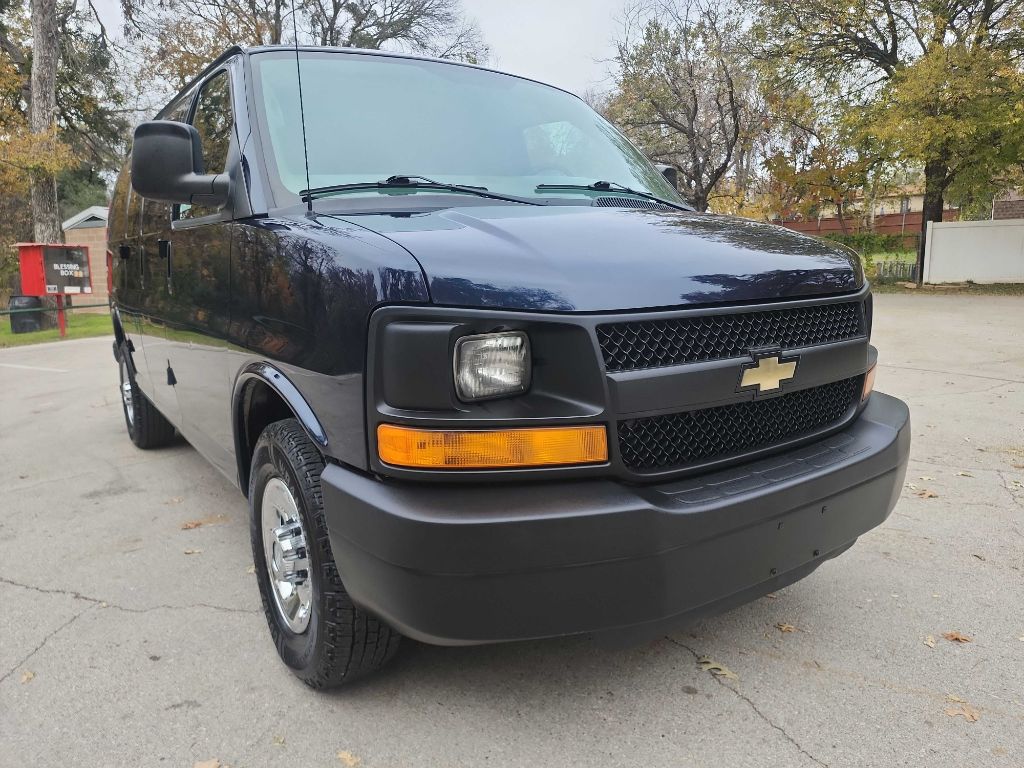 2015 Chevrolet Express Cargo Work Van's photo