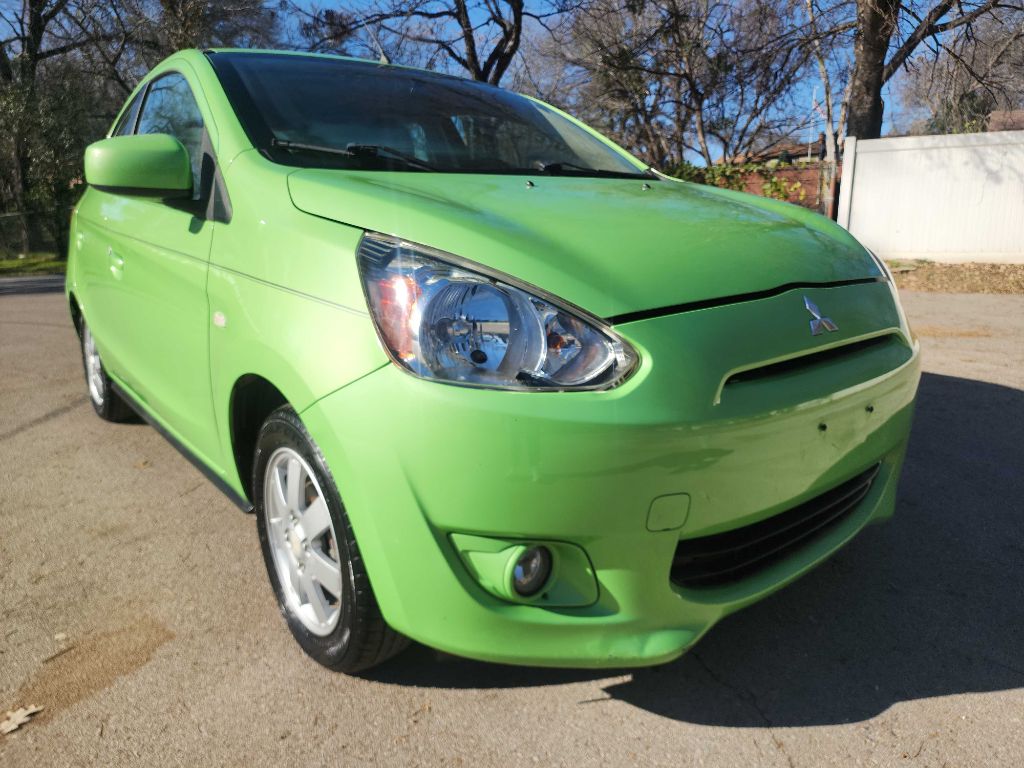 2014 Mitsubishi Mirage ES's photo
