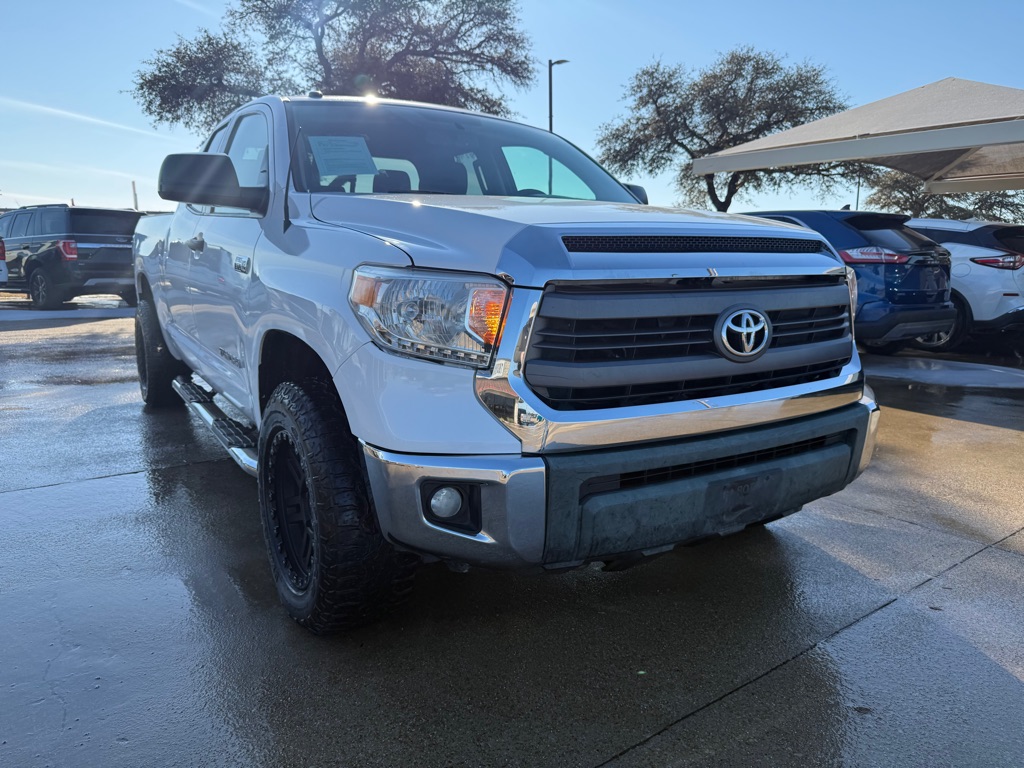 2014 Toyota Tundra SR5
