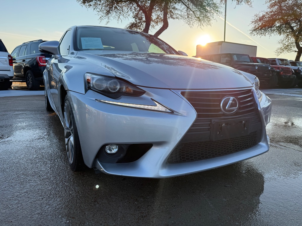2015 Lexus IS Crafted Line