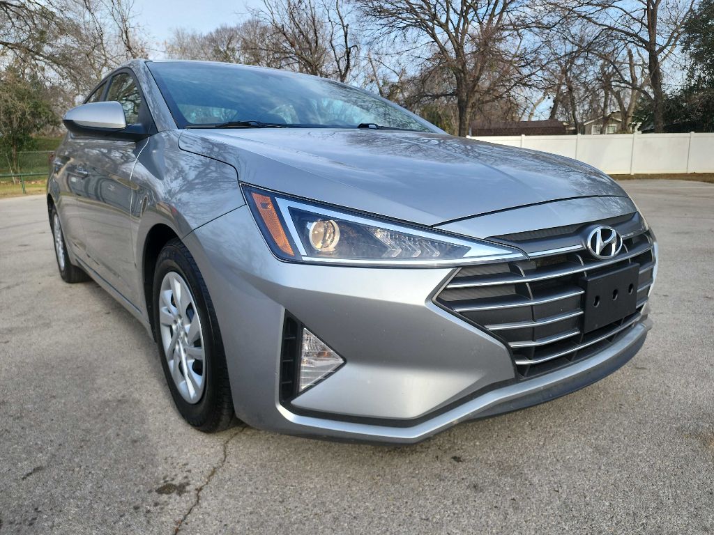 2020 Hyundai Elantra SE
