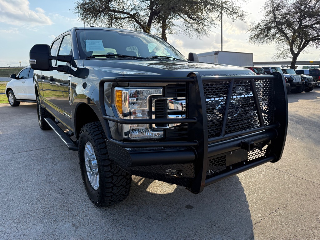 2017 Ford F-250 Super Duty XLT