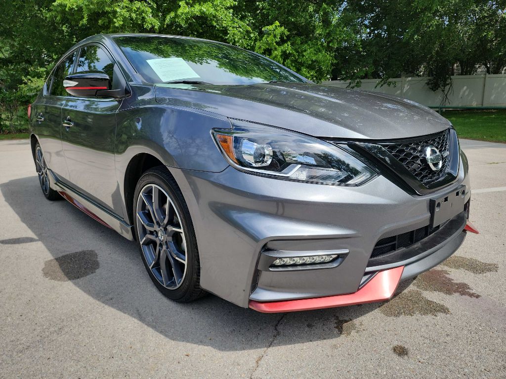 2017 Nissan Sentra Nismo M/T's photo