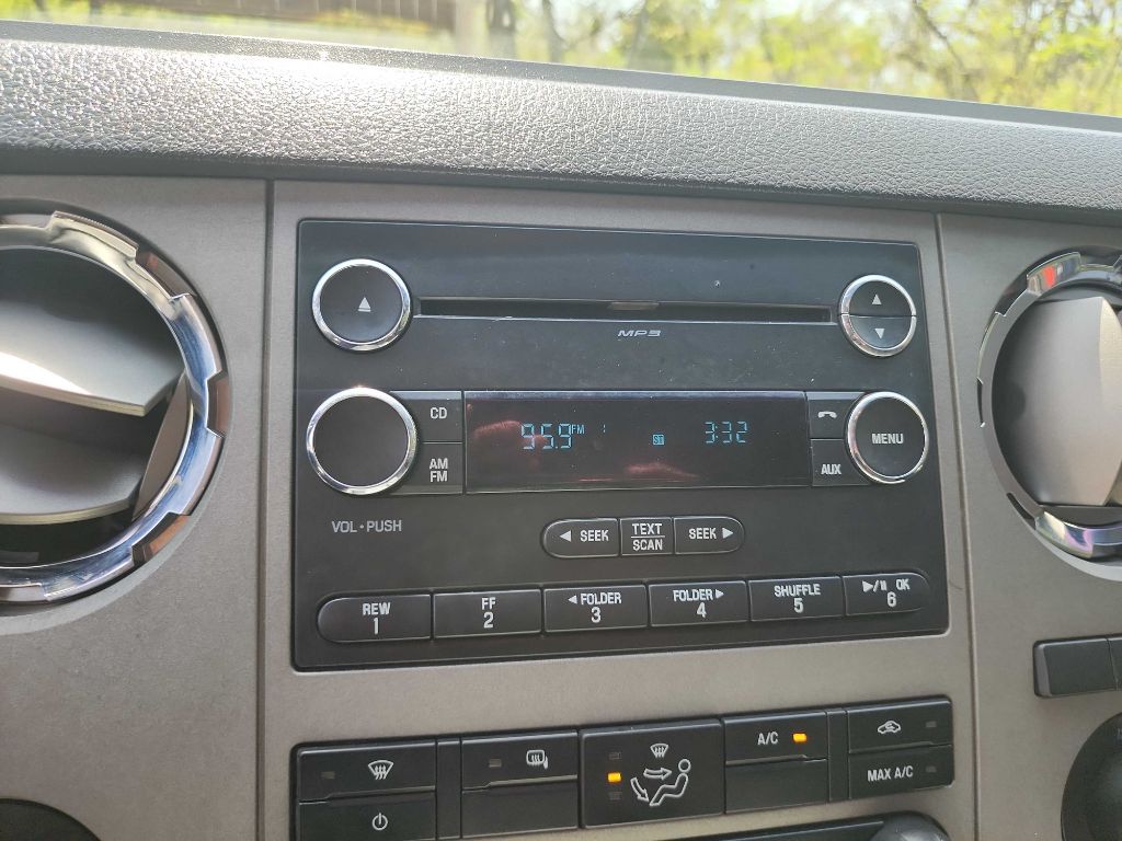 2016 Ford F-350 Super Duty XLT - Photo 25