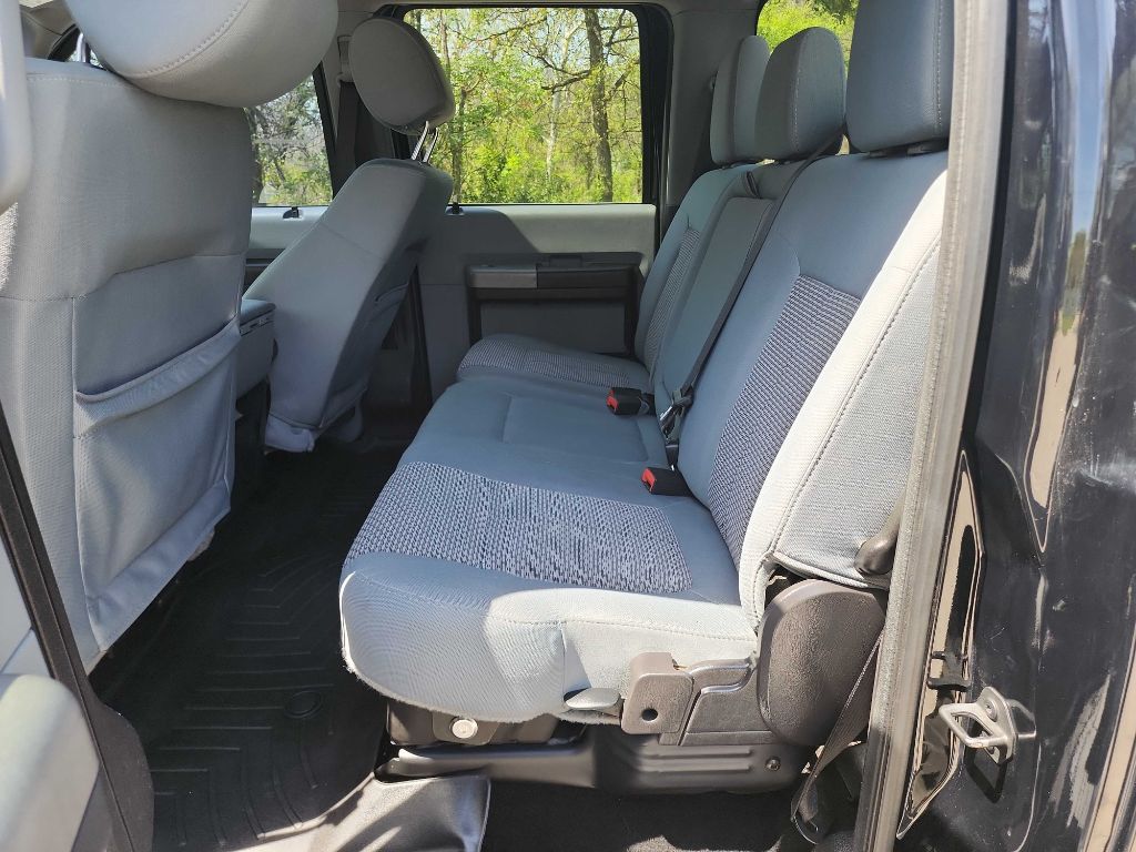 2016 Ford F-350 Super Duty XLT - Photo 31