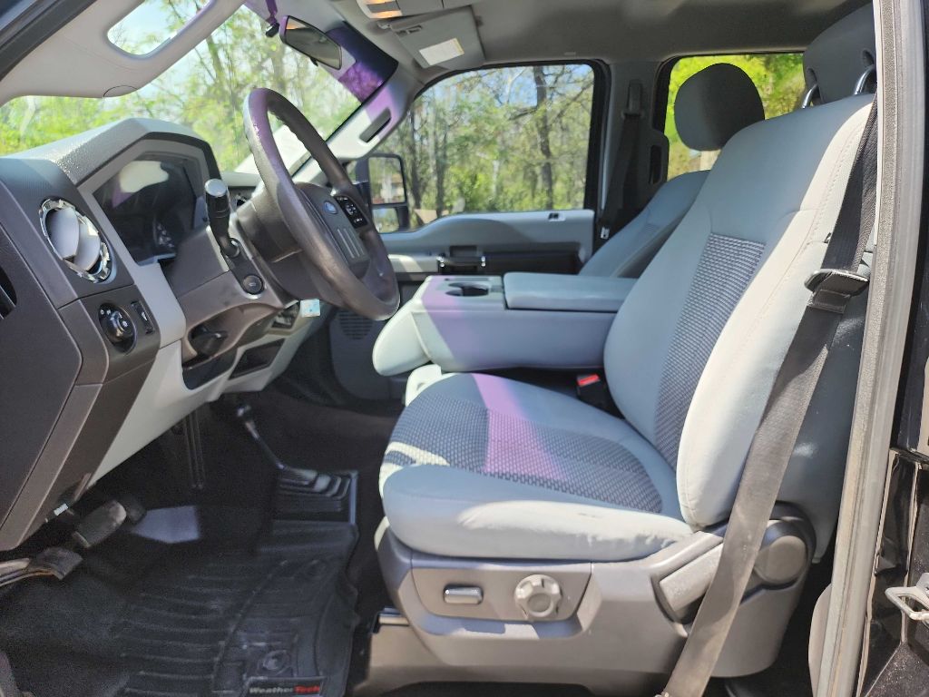 2016 Ford F-350 Super Duty XLT - Photo 22