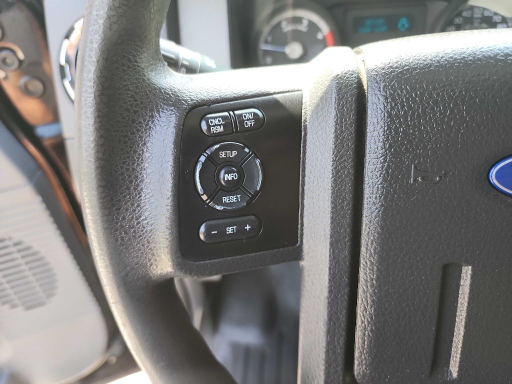 2016 Ford F-350 Super Duty XLT - Photo 19