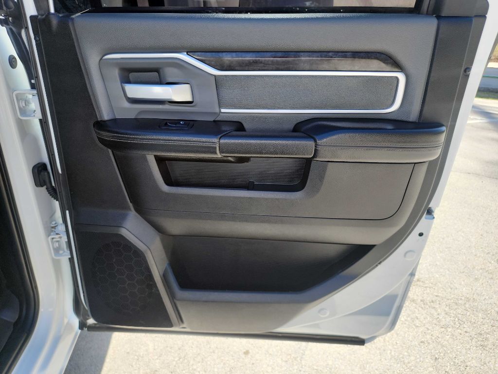 2022 RAM Ram 2500 Pickup Big Horn - Photo 36