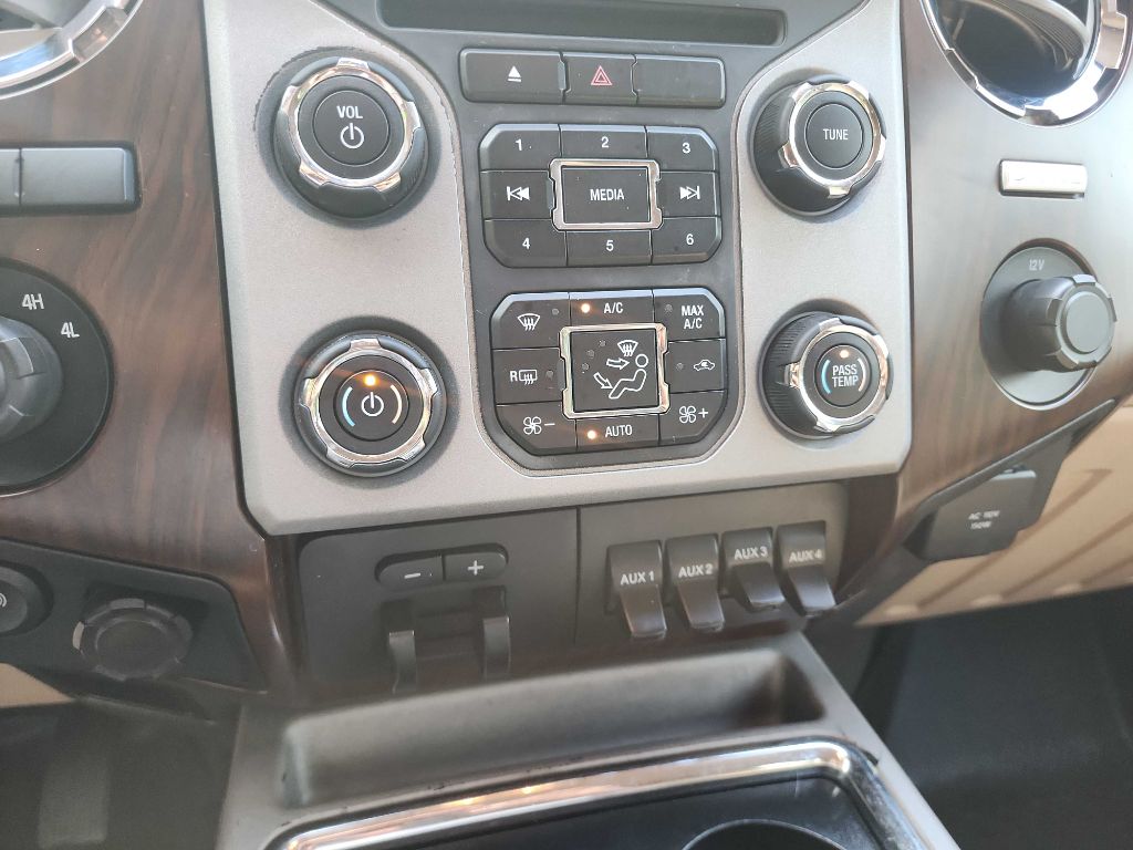 2016 Ford F-350 Super Duty Lariat - Photo 30