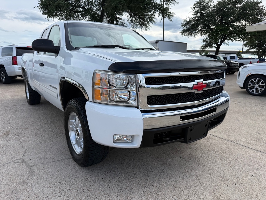 2011 Chevrolet Silverado 1500 LT 4X4 Extended Cab MWB's photo