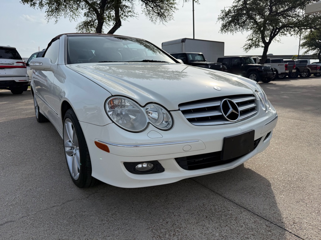 White 2007 Mercedes-Benz CLK 350 Cabriolet Convertible Rear-Wheel Drive Automatic