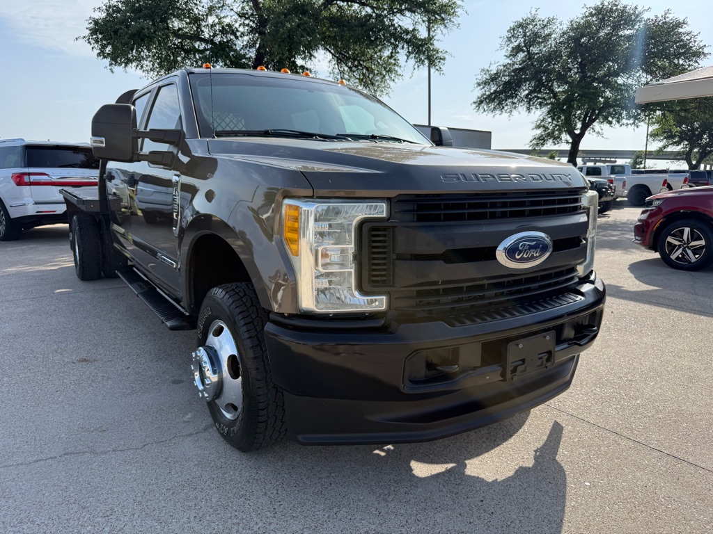 2017 Ford F-350 XL 4x4 Crew Cab 179-In DRW's photo