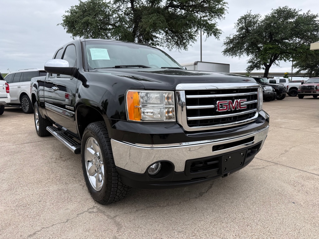2013 GMC Sierra 4WD Extended Cab SLE MWB's photo