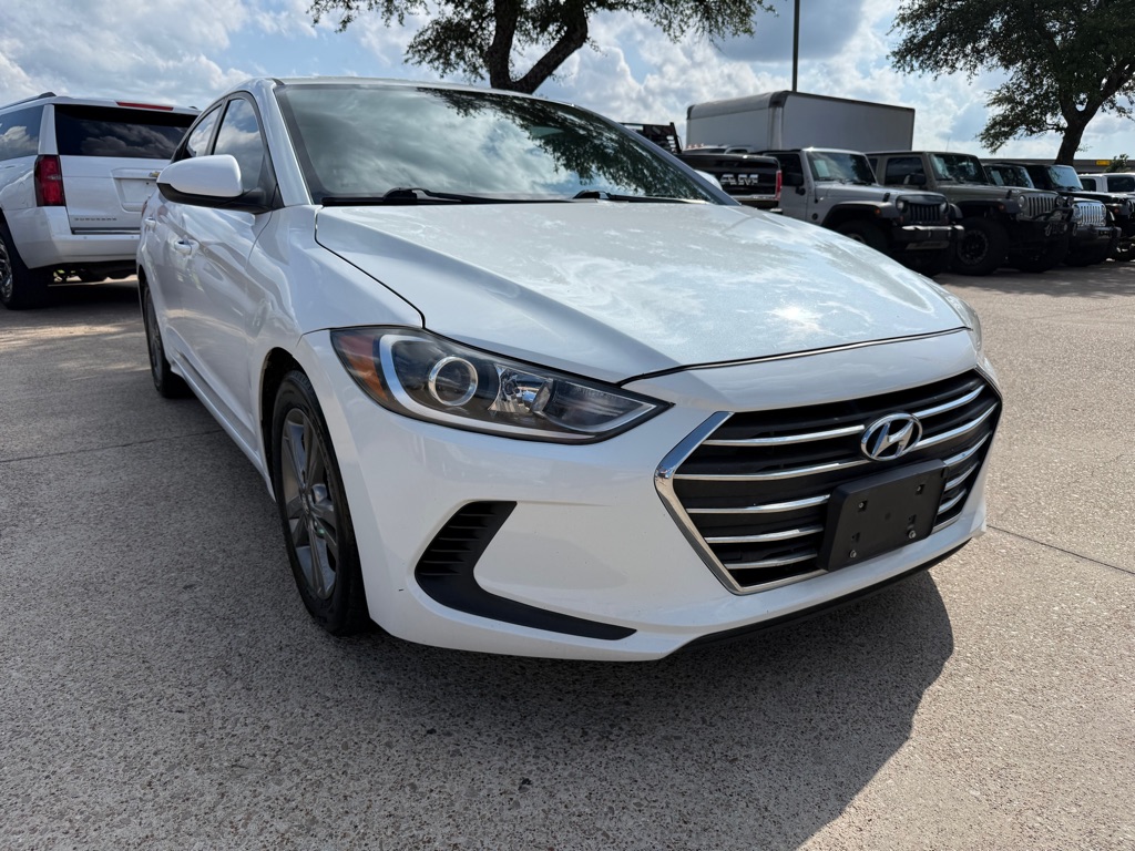 2018 Hyundai Elantra 1.8 Value Edition A/T's photo