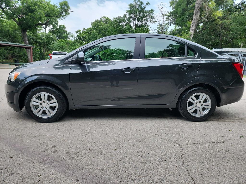 2015 Chevrolet Sonic's photo