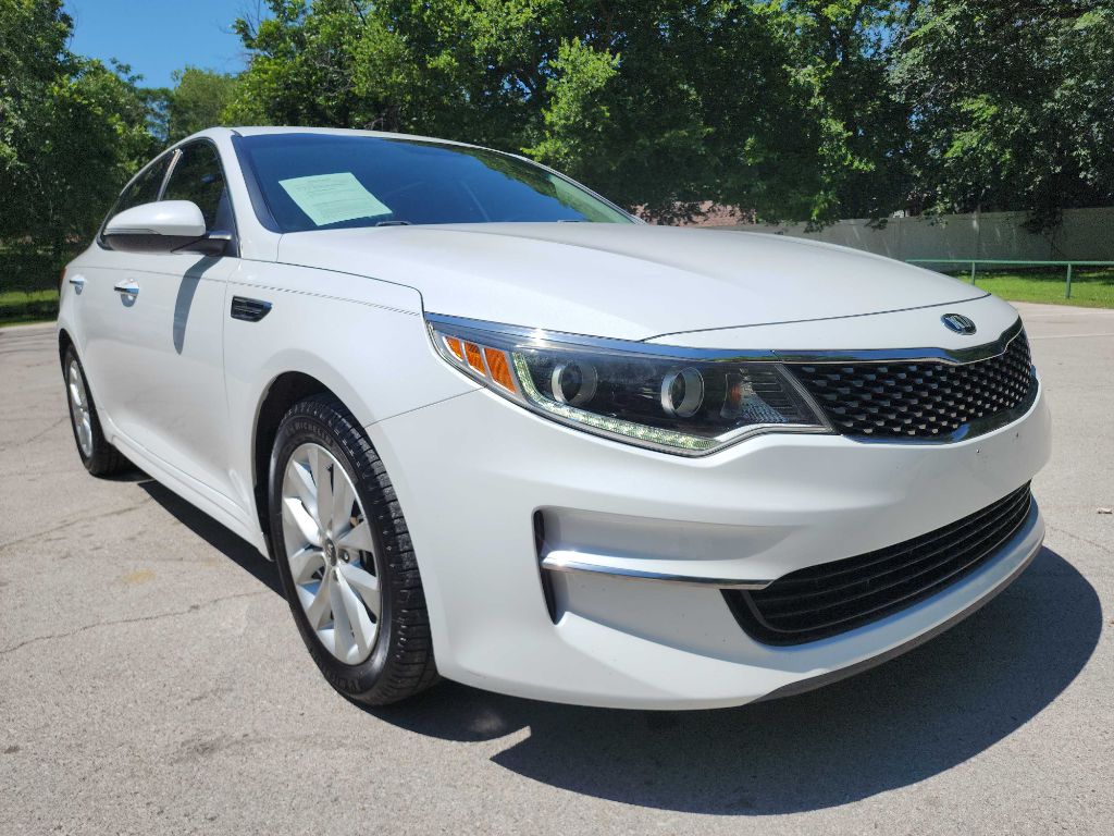 2016 Kia Optima EX AT's photo