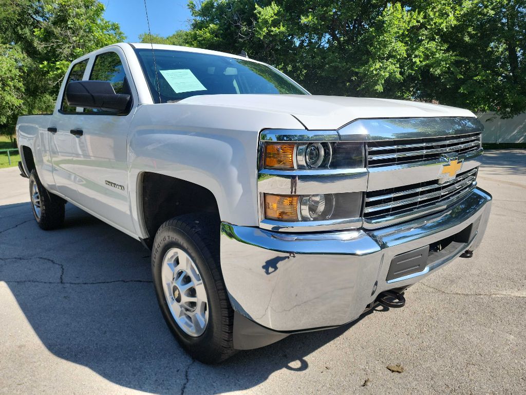 2015 Chevrolet Silverado HD 1LT Double Cab Standard Box's photo