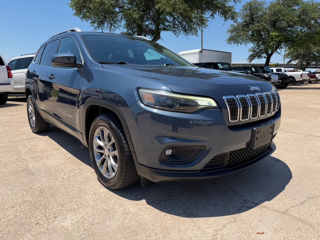 2019 Jeep Cherokee Latitude Plus's photo