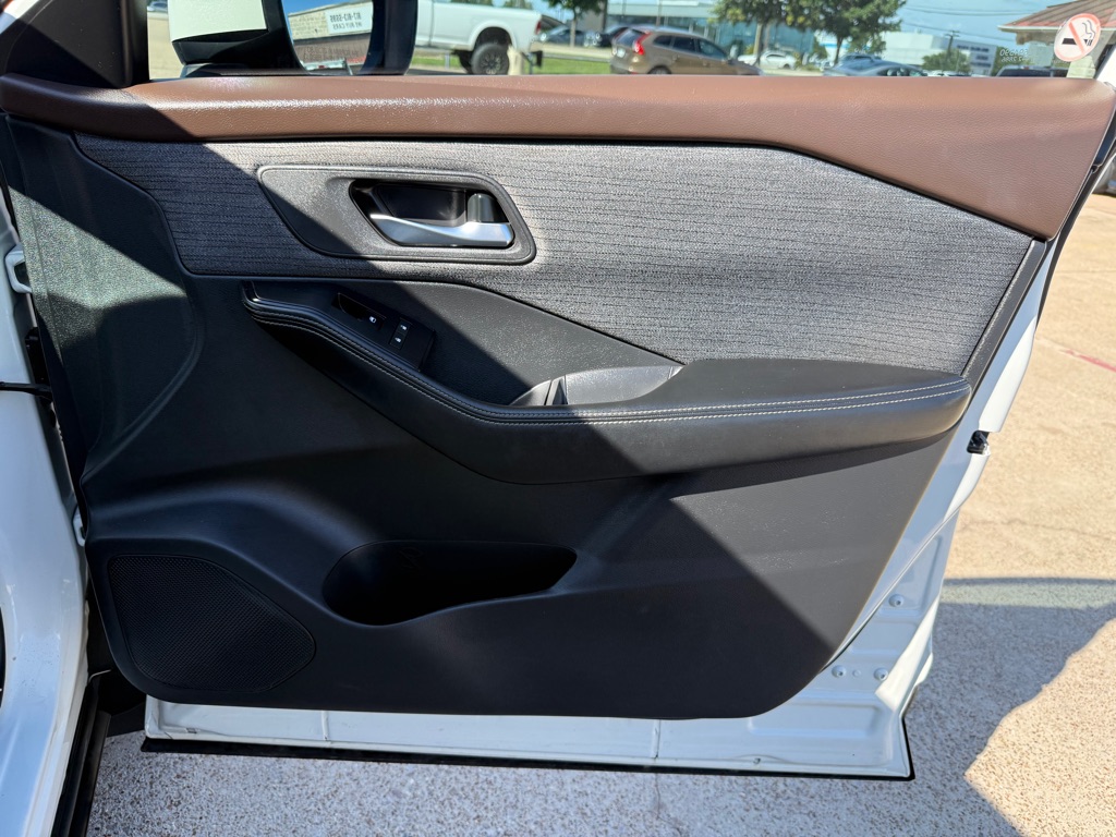 2023 Nissan Rogue SV - Photo 22
