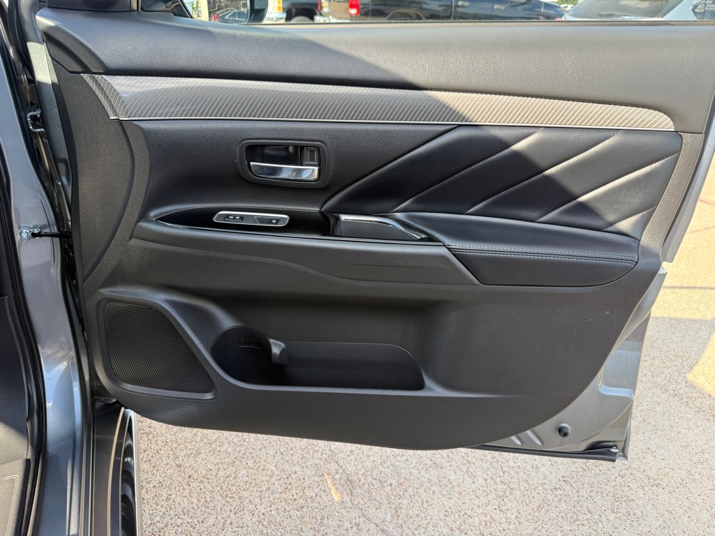 2020 Mitsubishi Outlander GT - Photo 22