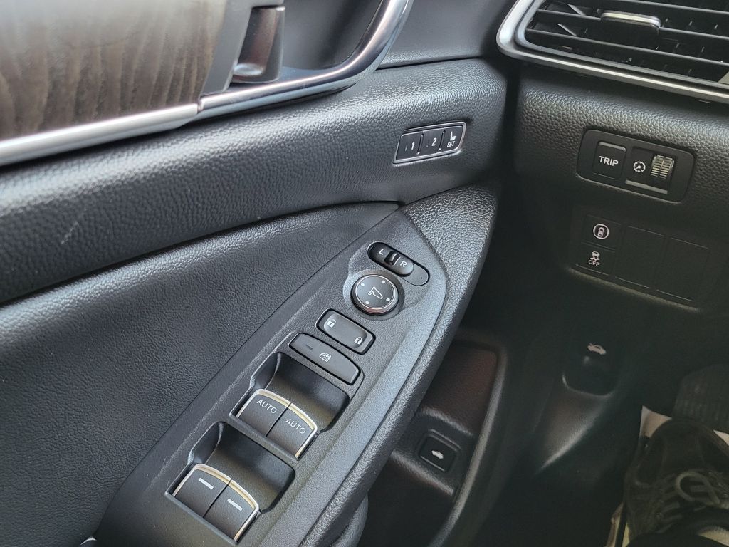 2020 Honda Accord EX-L photo 20