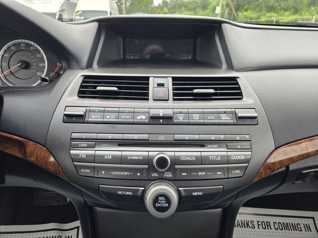 2011 Honda Accord EX-L photo 9