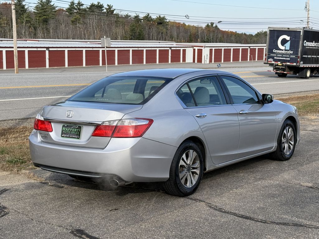2013 Honda Accord LX photo 4