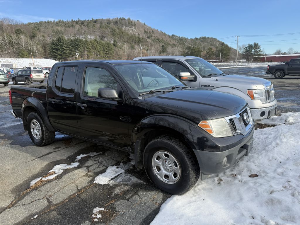 2011 Nissan Frontier S's photo