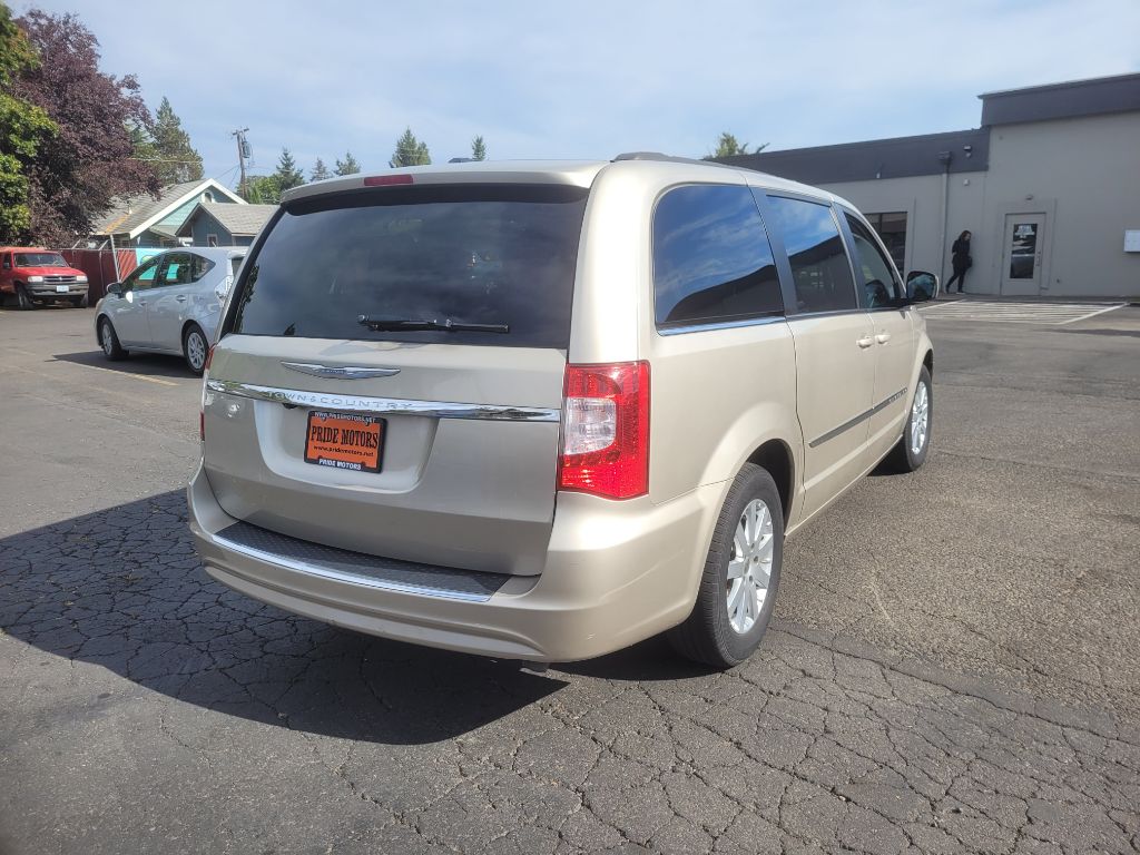 Additional photo of vehicle.
