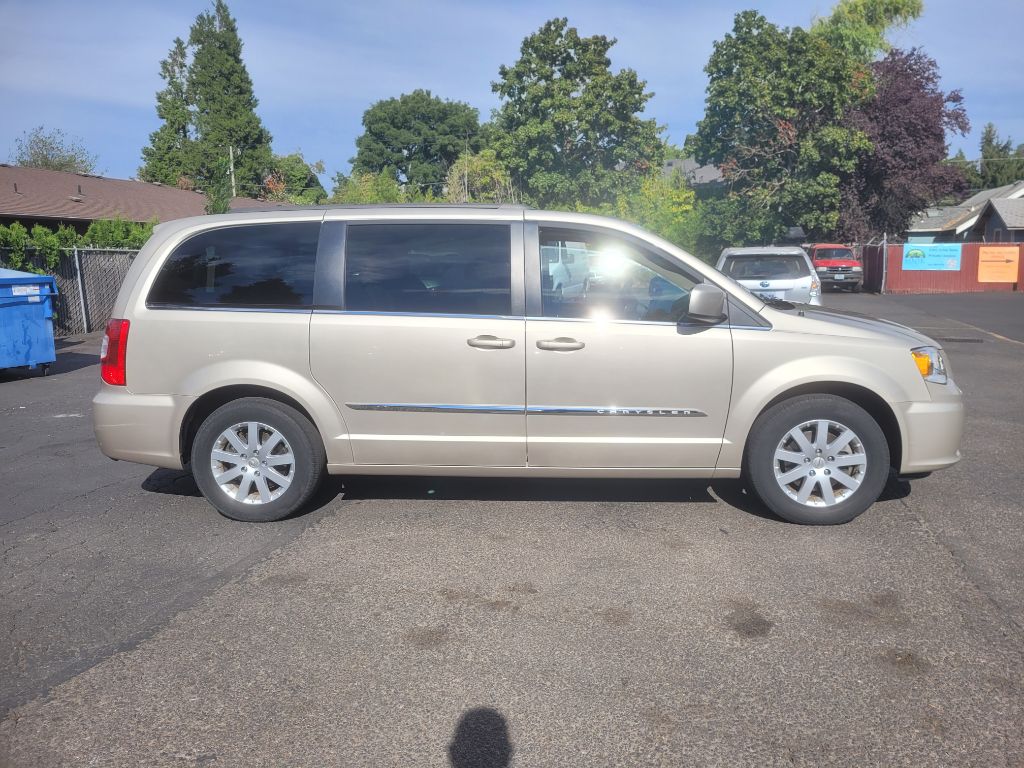 Additional photo of vehicle.