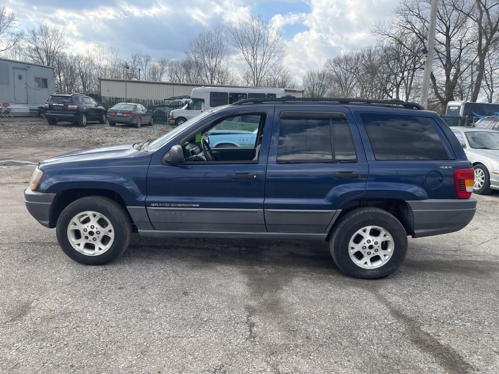 Photo 2 of this JEEP GRAND CHEROKEE