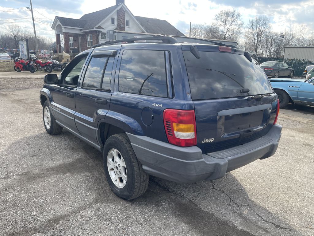 Photo 3 of this JEEP GRAND CHEROKEE