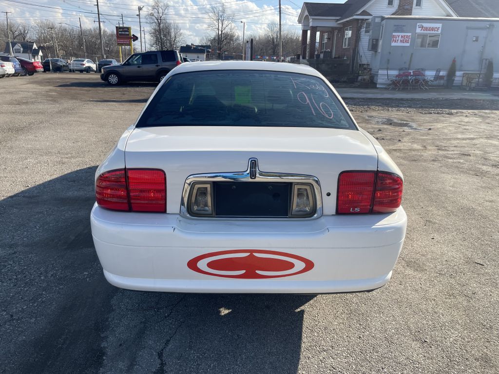 Photo 6 of this LINCOLN LS
