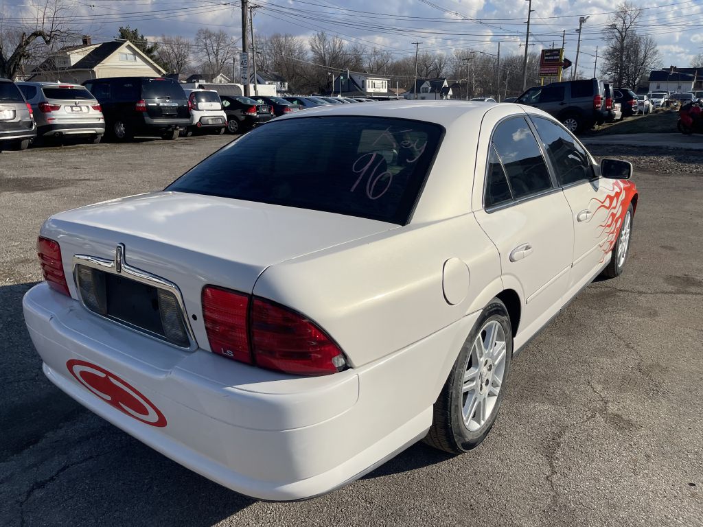 Photo 7 of this LINCOLN LS