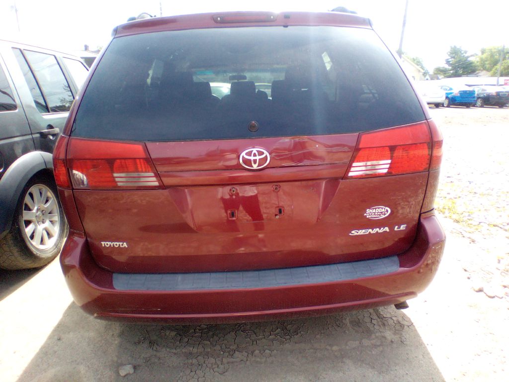 Photo 9 of this TOYOTA SIENNA