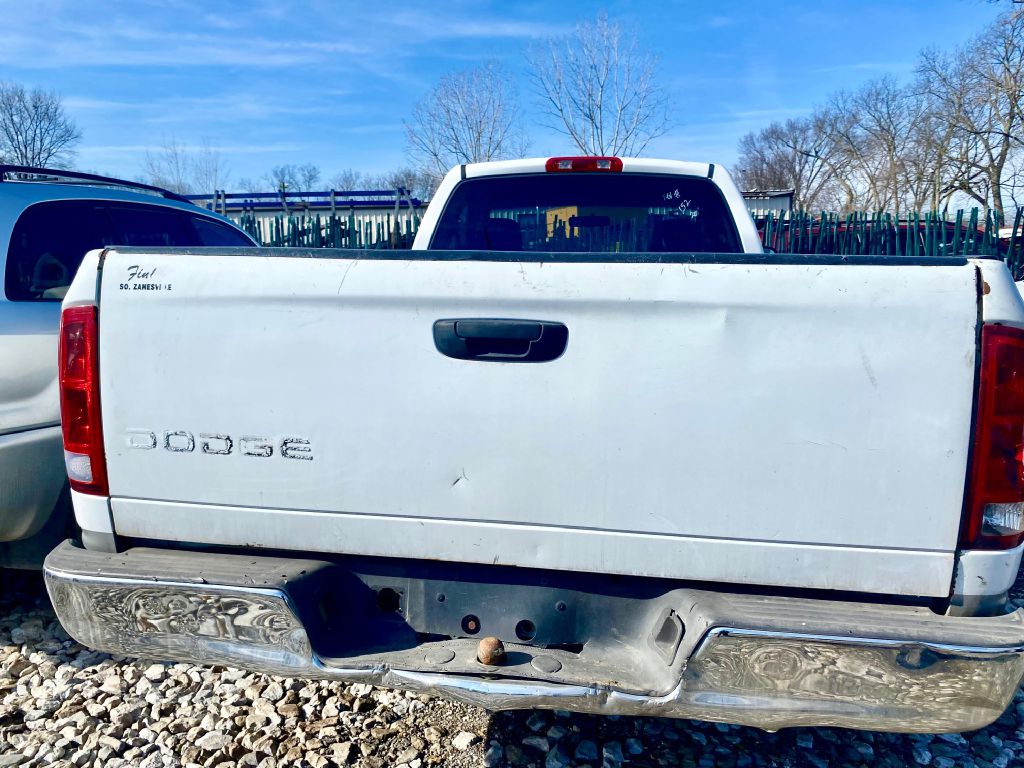 Photo 4 of this DODGE RAM 1500
