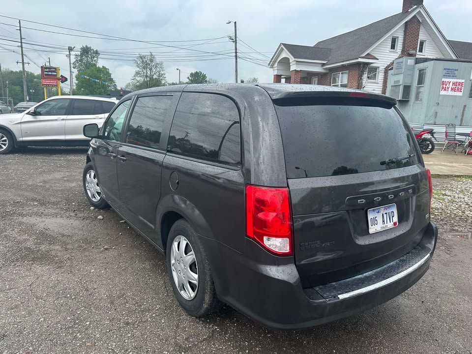 Photo 12 of this DODGE GRAND CARAVAN