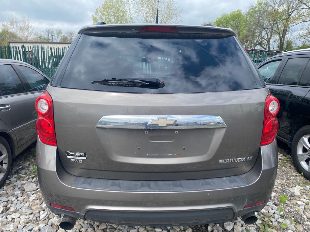 Photo 5 of this CHEVROLET EQUINOX