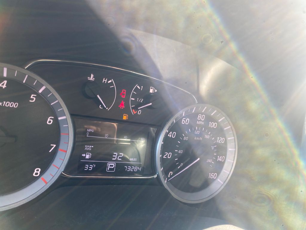 Photo 4 of this NISSAN SENTRA