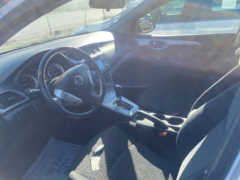 Photo 7 of this NISSAN SENTRA