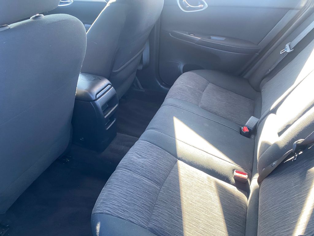 Photo 8 of this NISSAN SENTRA