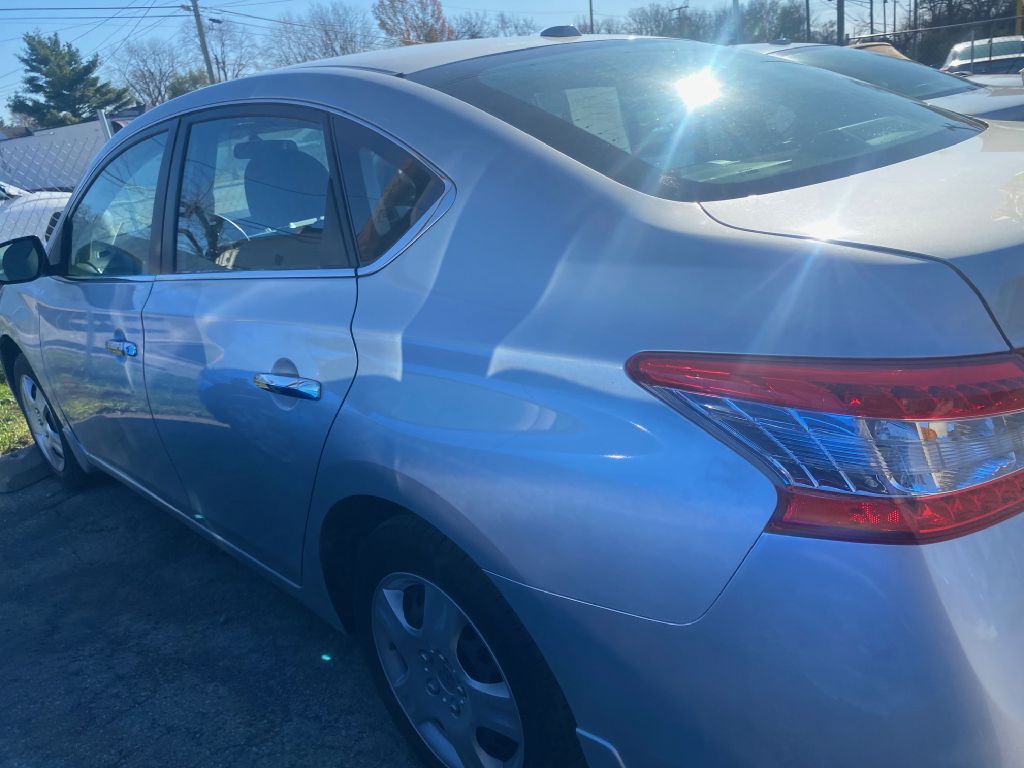 Photo 9 of this NISSAN SENTRA