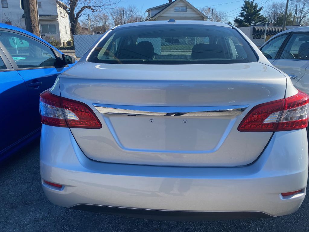 Photo 10 of this NISSAN SENTRA