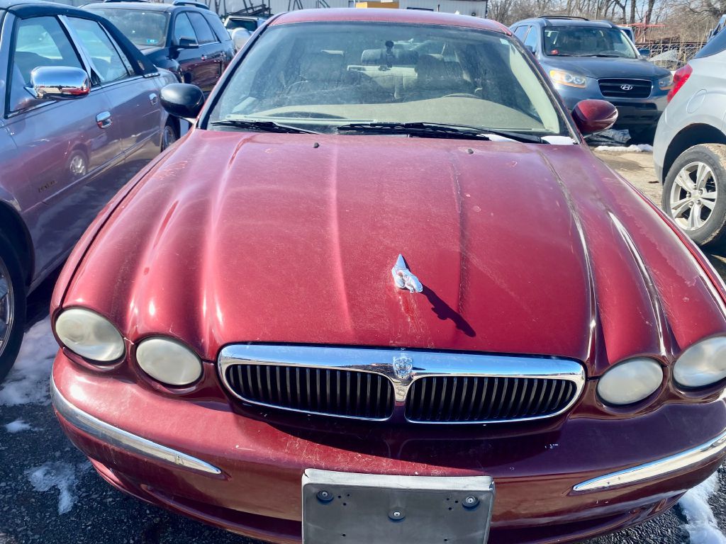 Photo 10 of this JAGUAR X-TYPE