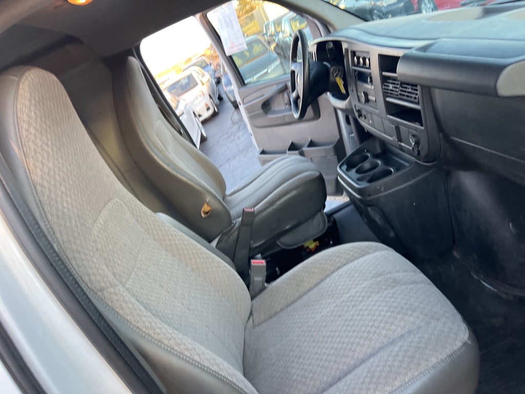 CHEVROLET EXPRESS G2500 2015 CHEVROLET EXPRESS G2500 1GCWGFCFXF1233945